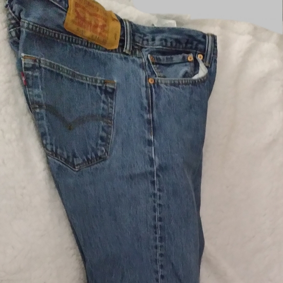 Men's Levi Jeans 34 X 32 - Picture 6 of 7